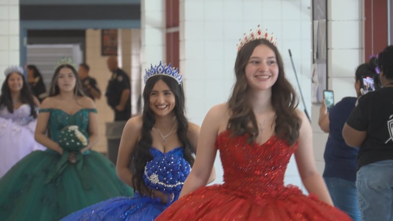 Harker Heights quinceañera parade