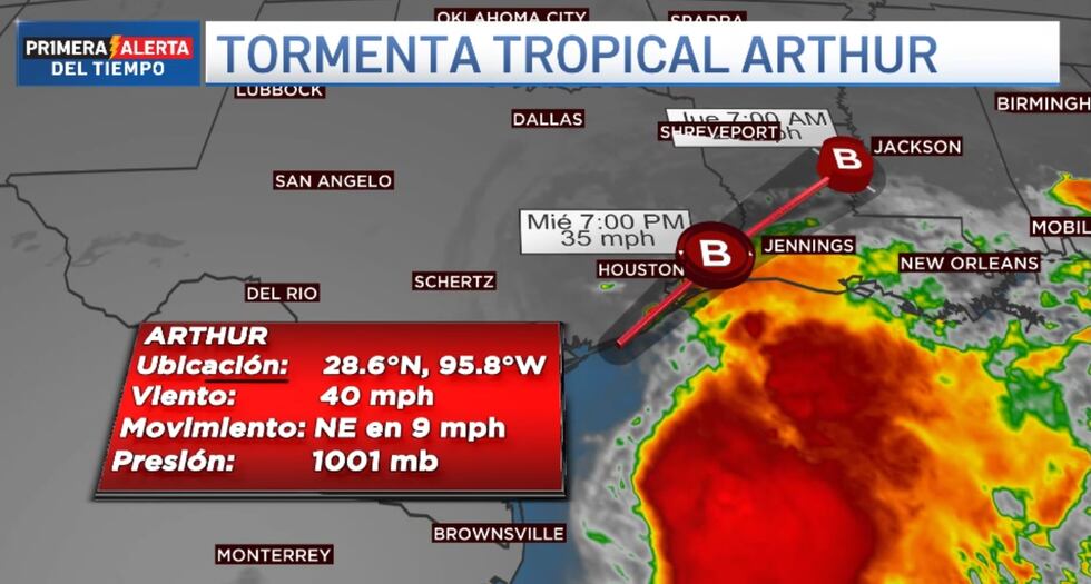 Se forma la tormenta tropical Arthur.