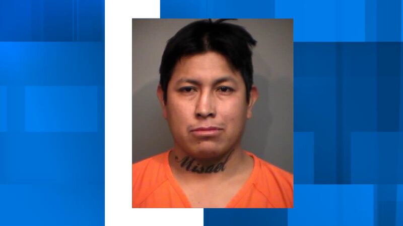 Florentino Cruz-Guerrero también está acusado de manejar bajo la influencia y no tener...