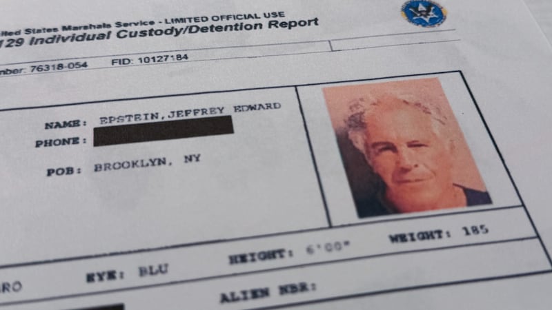 Un documento incluido en la publicación de los archivos de Jeffrey Epstein por parte del...
