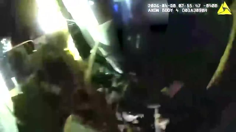 Llamada al 911 por incidente de violencia doméstica termina con explosión en la casa. Ocurrió...